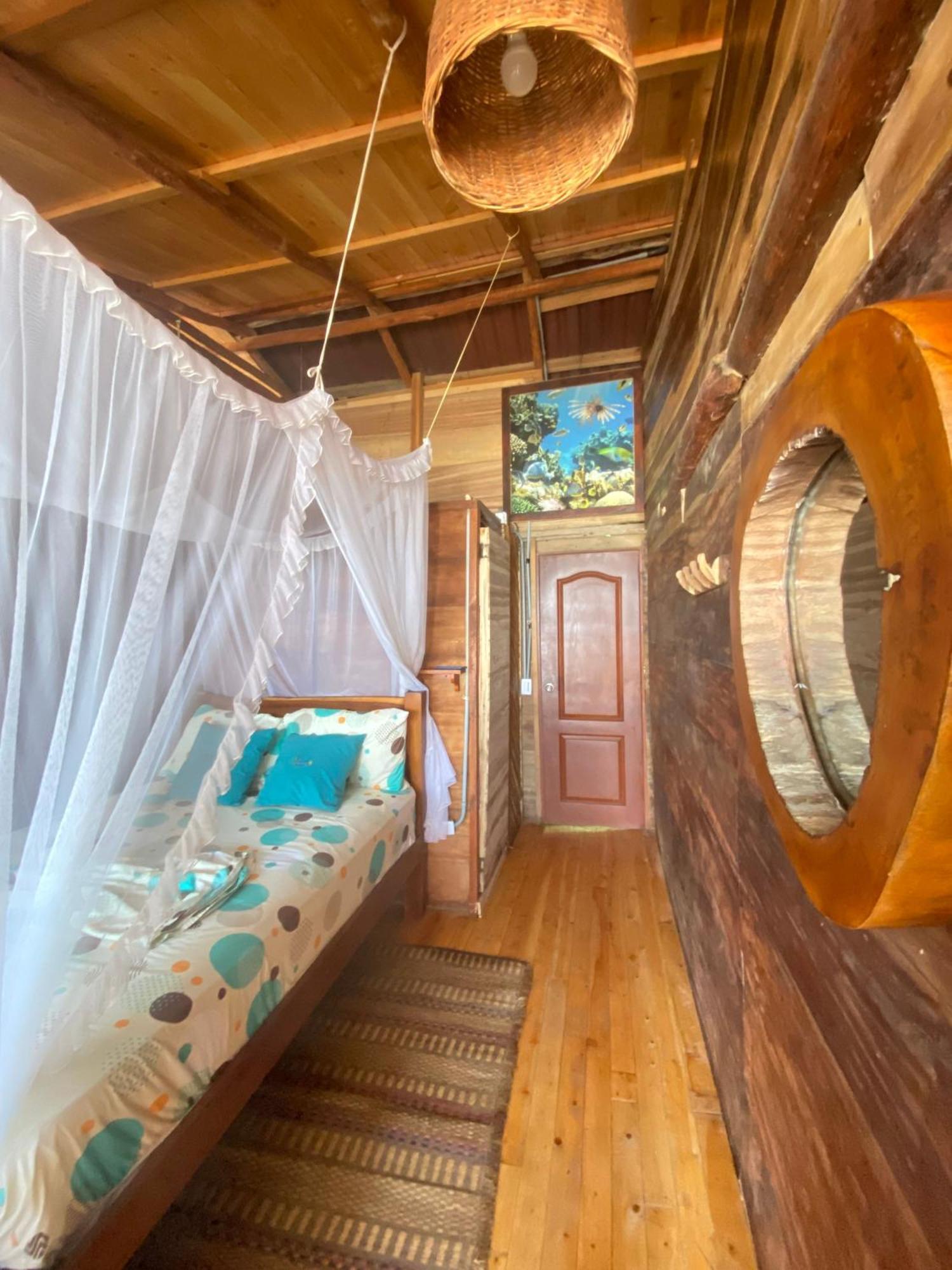 Palmario Hostal Guachaca Екстериор снимка